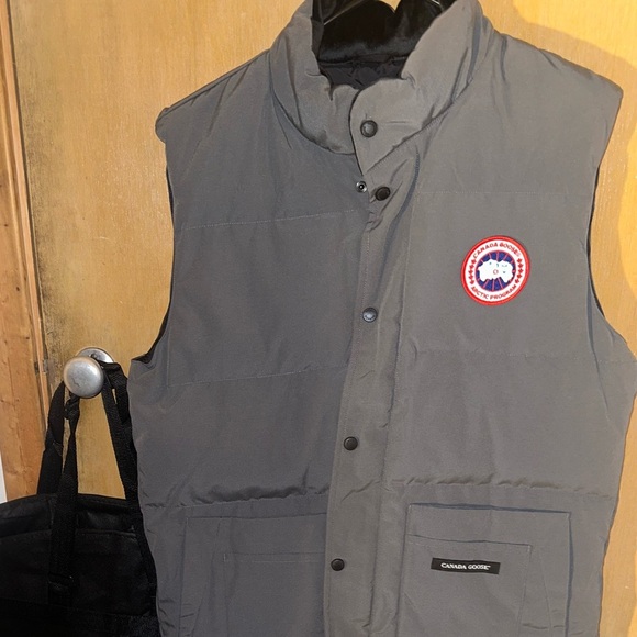 Canada Goose Other - Canada Goose Men's Black Puffer Vest